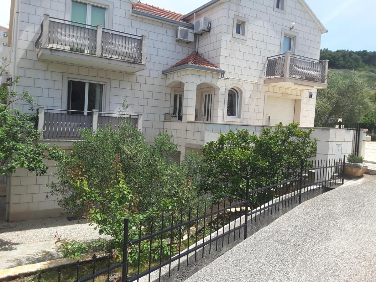 Apartments Nives Супетар Екстер'єр фото
