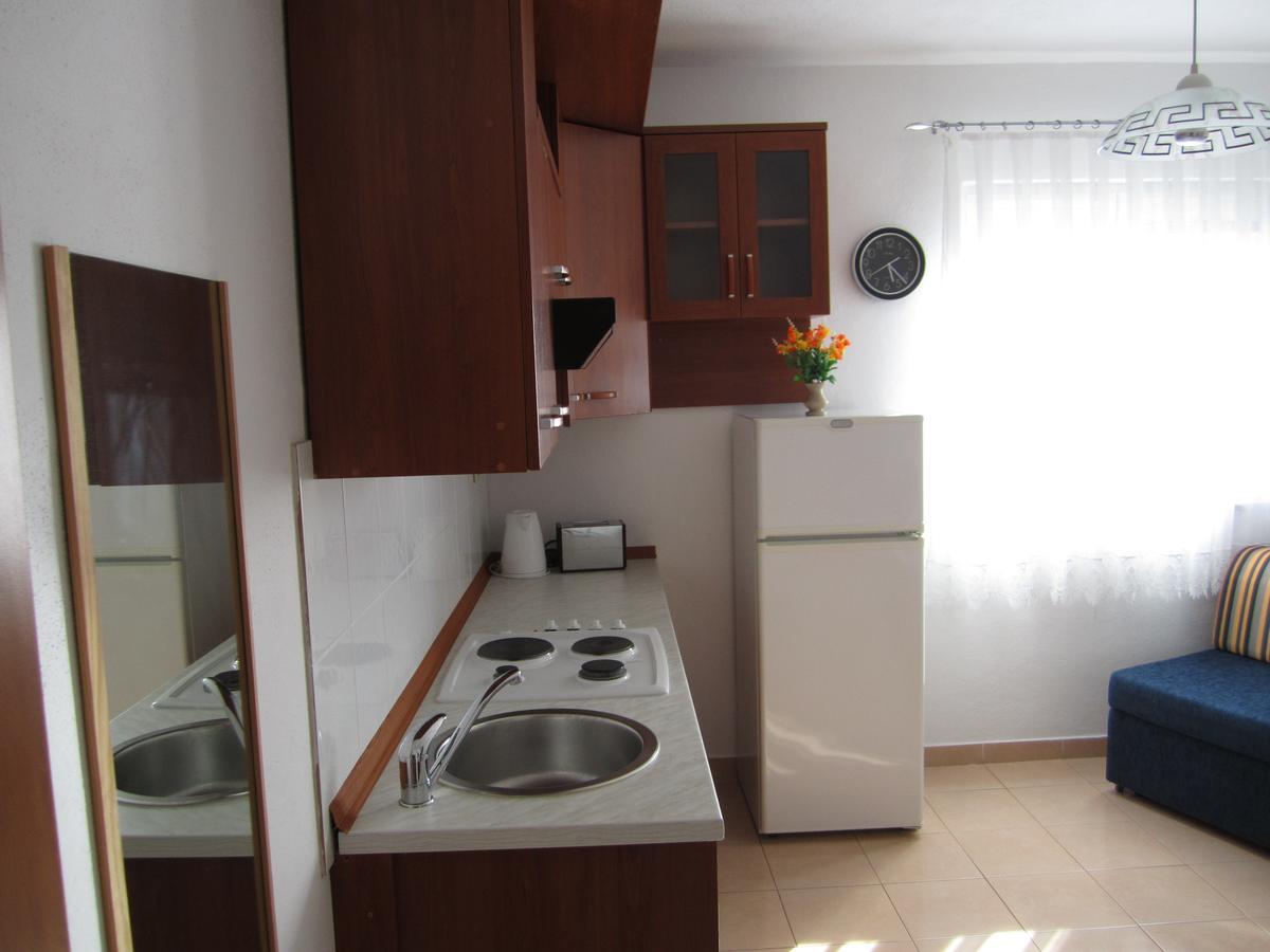 Apartments Nives Супетар Екстер'єр фото