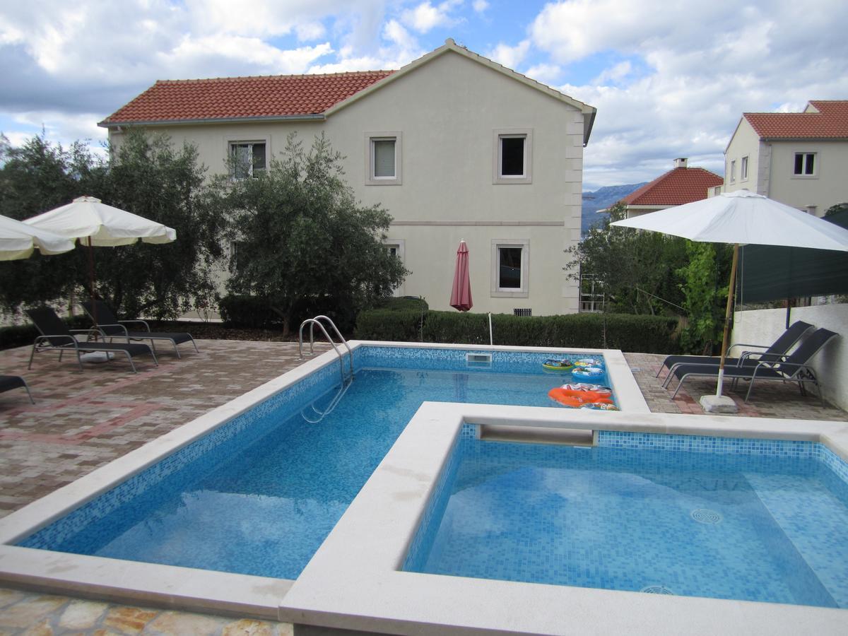 Apartments Nives Супетар Екстер'єр фото